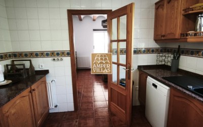 Spacious villa with guest apartment within short distance of the center of Altea la Vella.